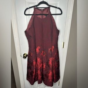 White House Black Market Maroon Floral Jacquard
Fit & Flare Cocktail Party Dress